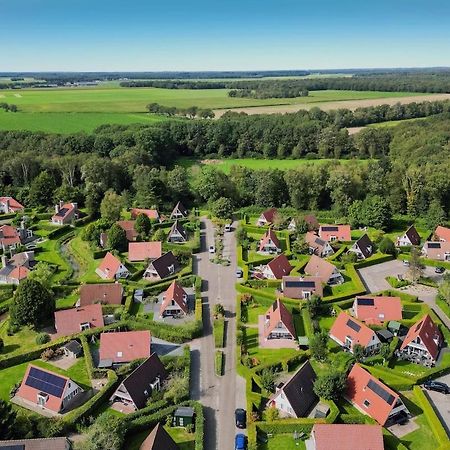 Bladkoning I Trendy Huisje Met Openhaard Zwiggelte Exterior foto